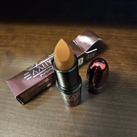 MAC Aaliyah Lipstick Try Again - Soft muted beige LIMITED EDITION (NIB) - Picture 1 of 5